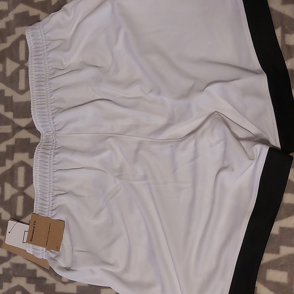 Nike Women's Shorts - Picture 4 of 4